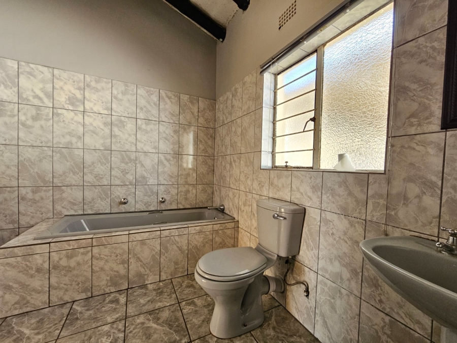 4 Bedroom Property for Sale in Vaalpark Free State